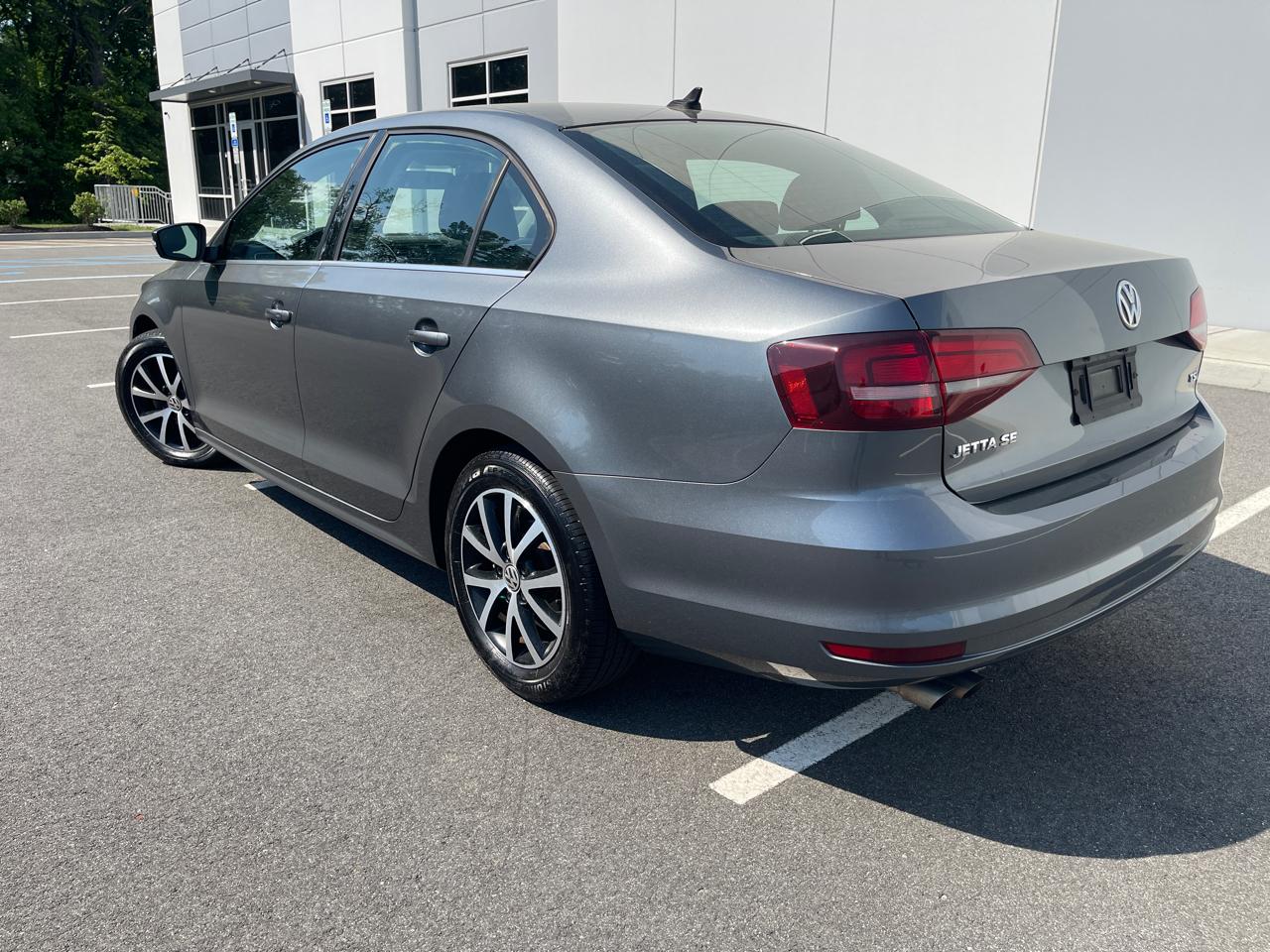 Volkswagen Jetta 1.4T SE 6A 2017