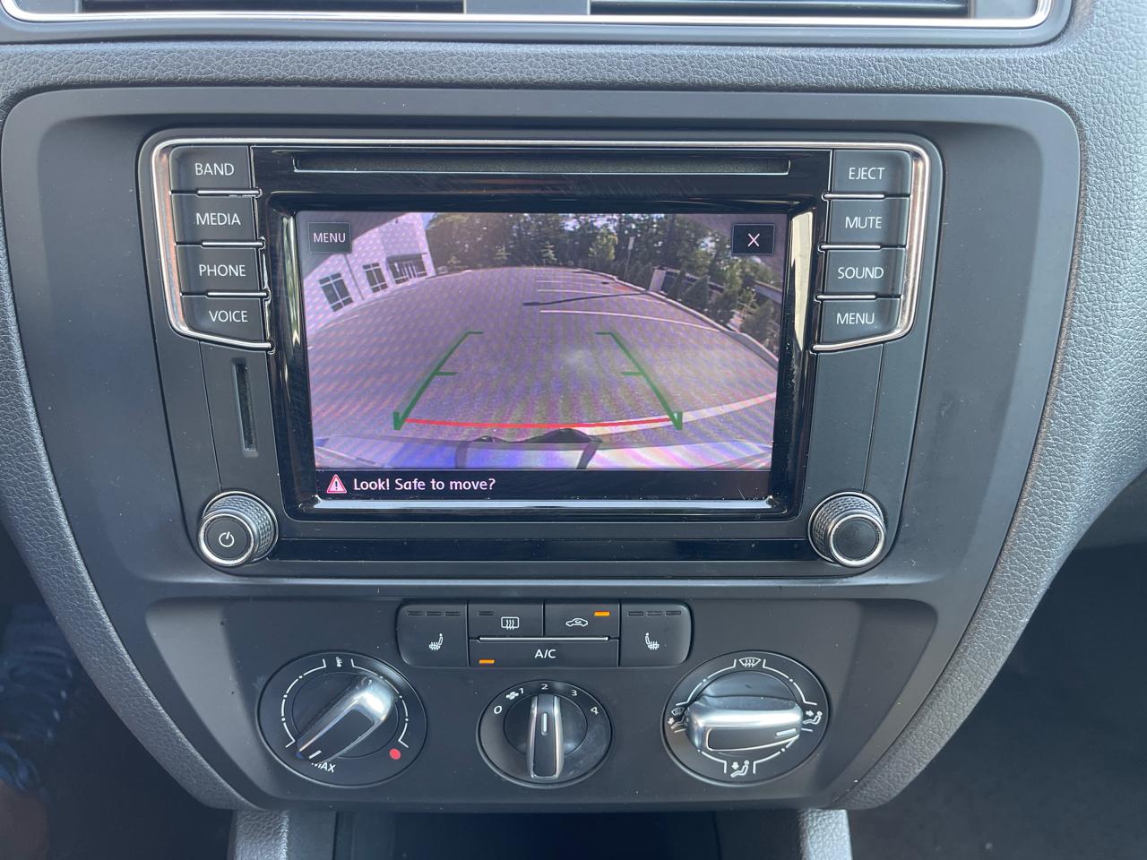 Volkswagen Jetta 1.4T SE 6A 2017