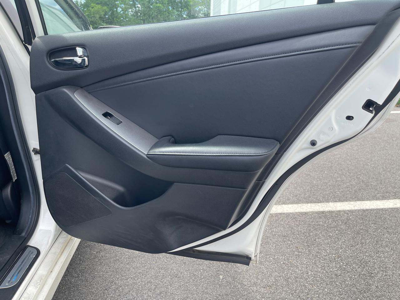 Nissan Altima 2.5 SL 2010