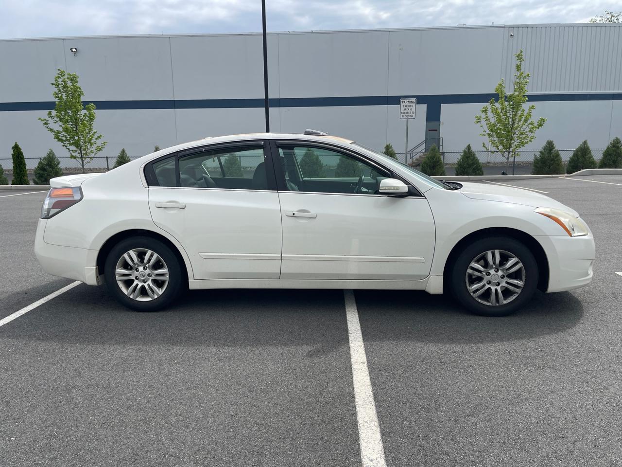 Nissan Altima 2.5 SL 2010