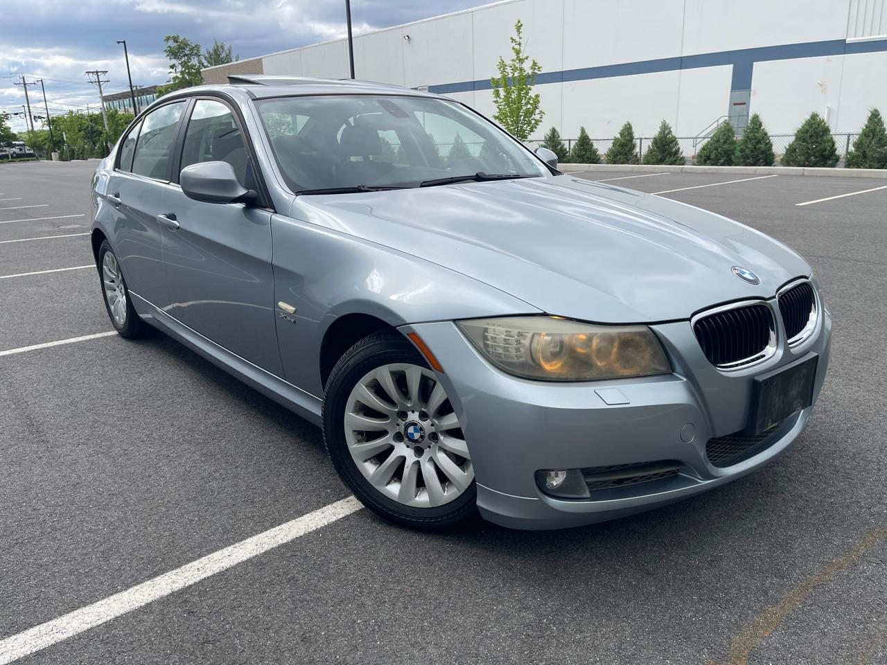 BMW 3-Series 328xi 2009