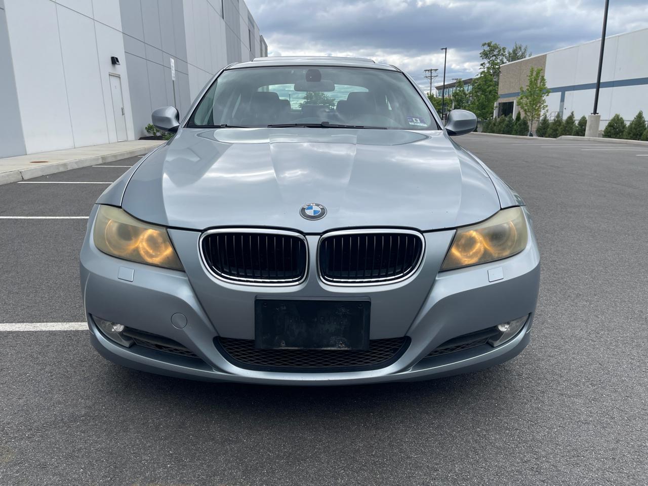 BMW 3-Series 328xi 2009