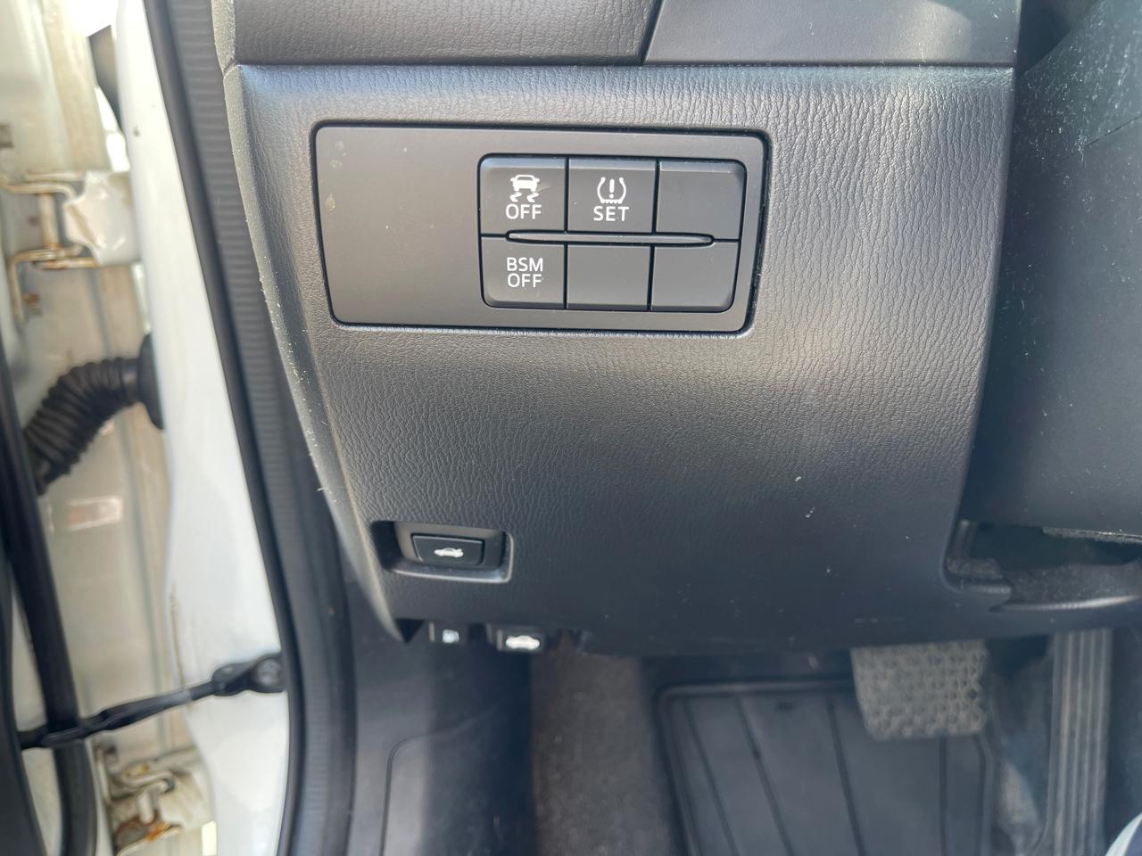 Mazda MAZDA3 i Touring AT 4-Door 2014