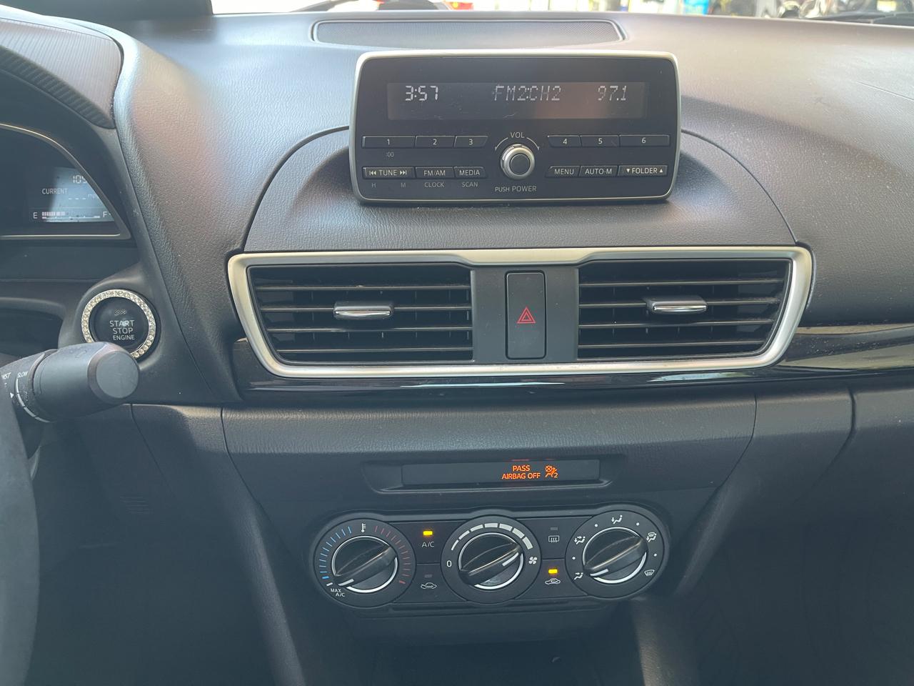 Mazda MAZDA3 i Touring AT 4-Door 2014
