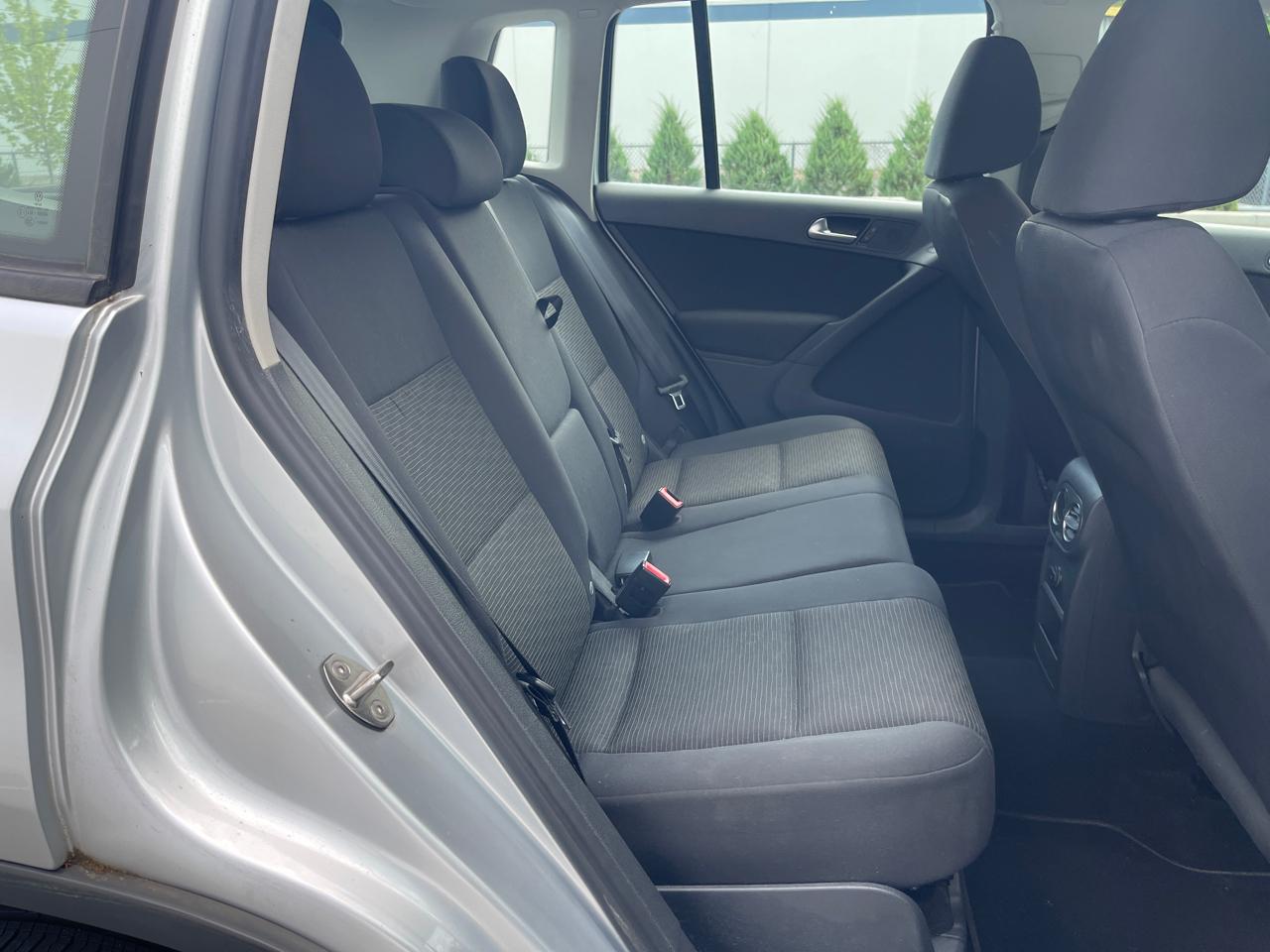 Volkswagen Tiguan S 4Motion 2012
