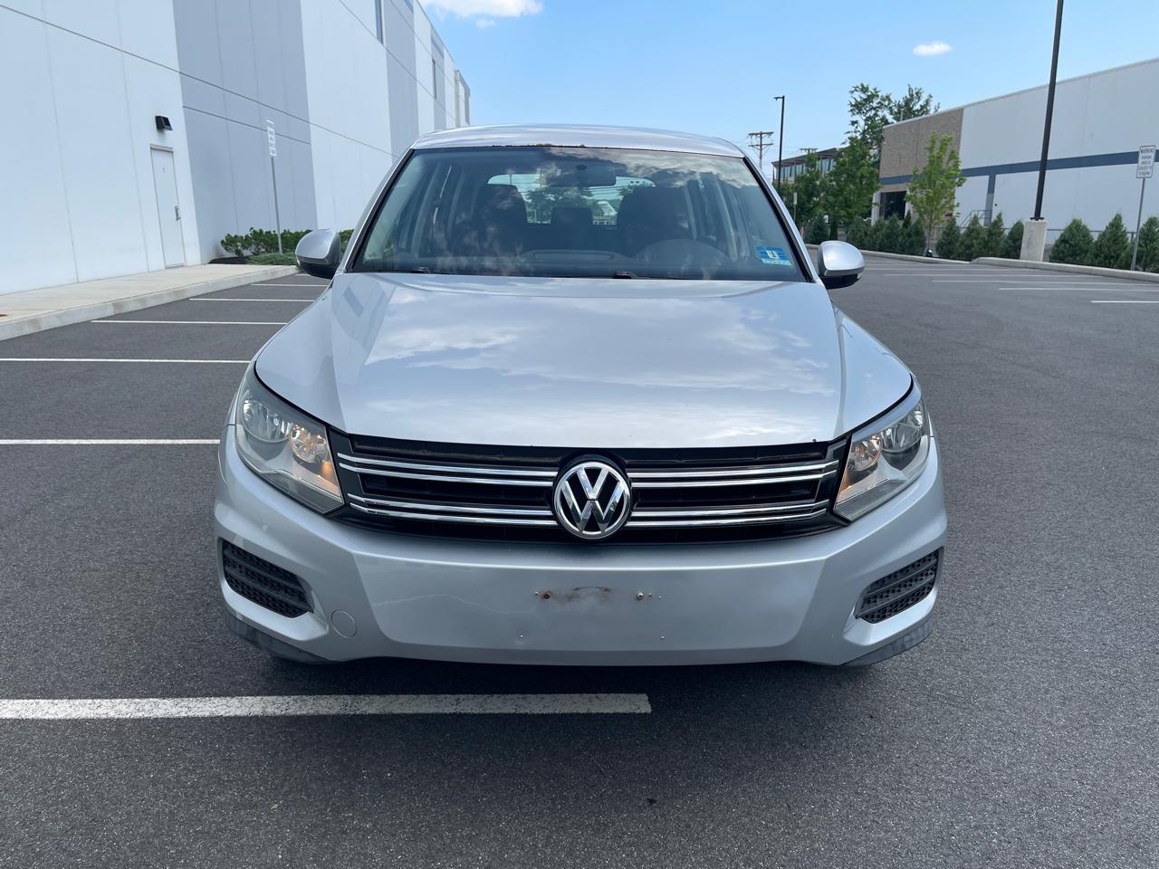 Volkswagen Tiguan S 4Motion 2012