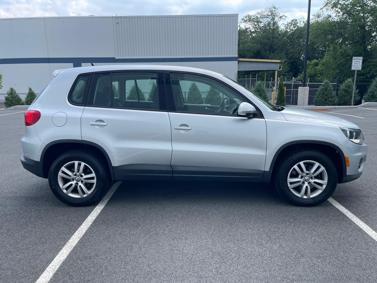 Volkswagen Tiguan S 4Motion 2012