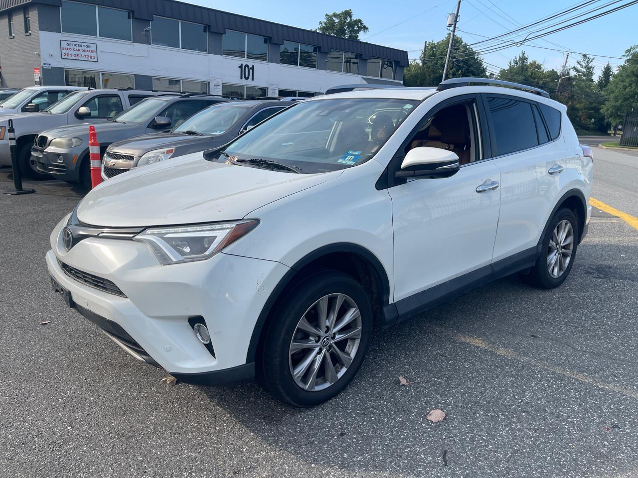 Toyota RAV4 Limited AWD 2017