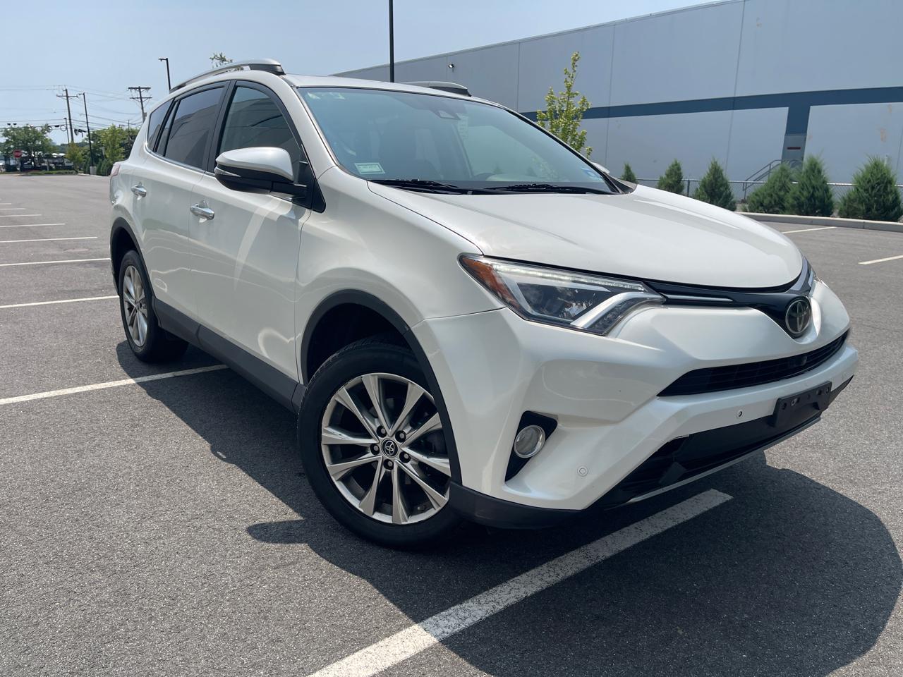 Toyota RAV4 Limited AWD 2017