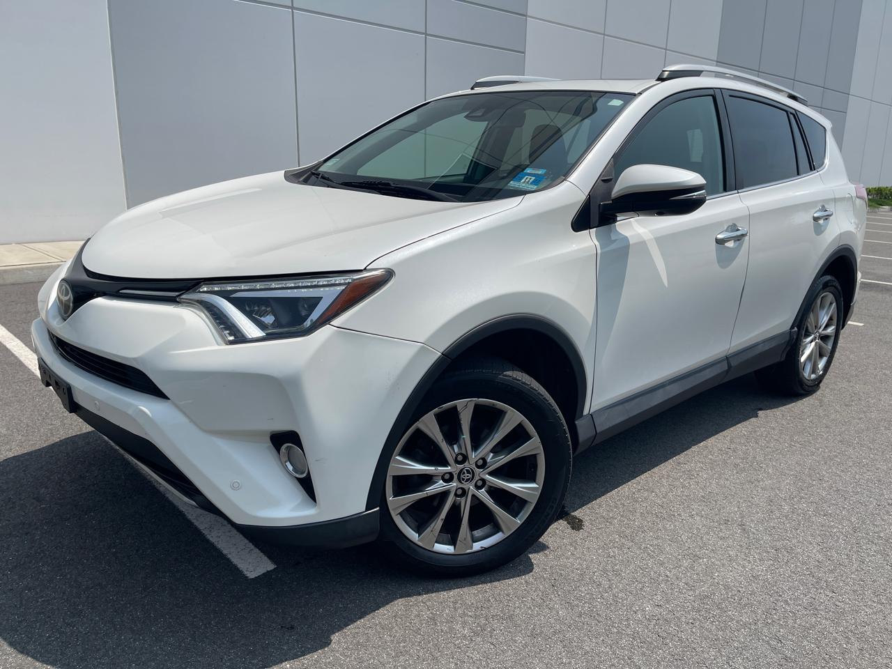 Toyota RAV4 Limited AWD 2017
