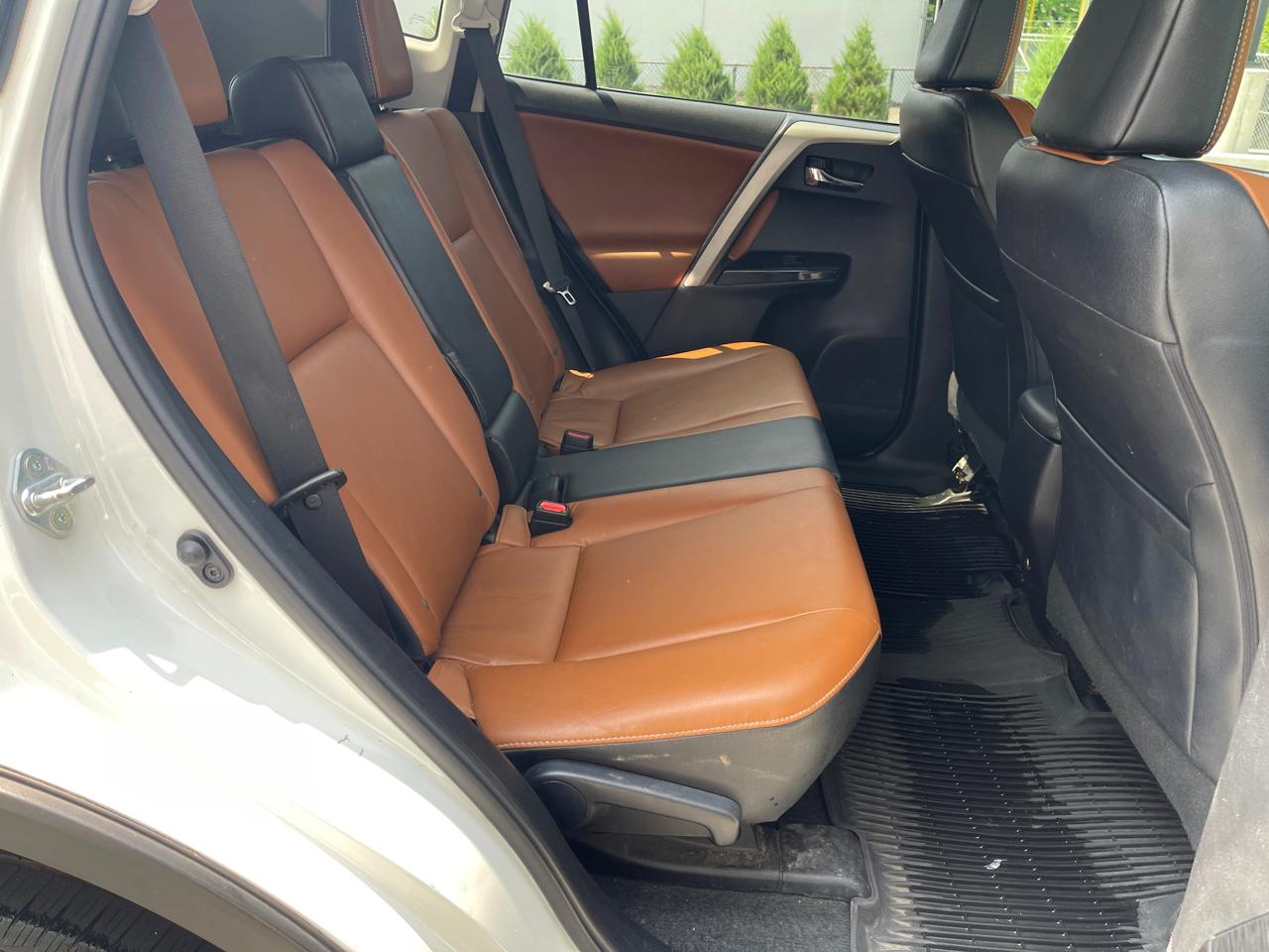 Toyota RAV4 Limited AWD 2017