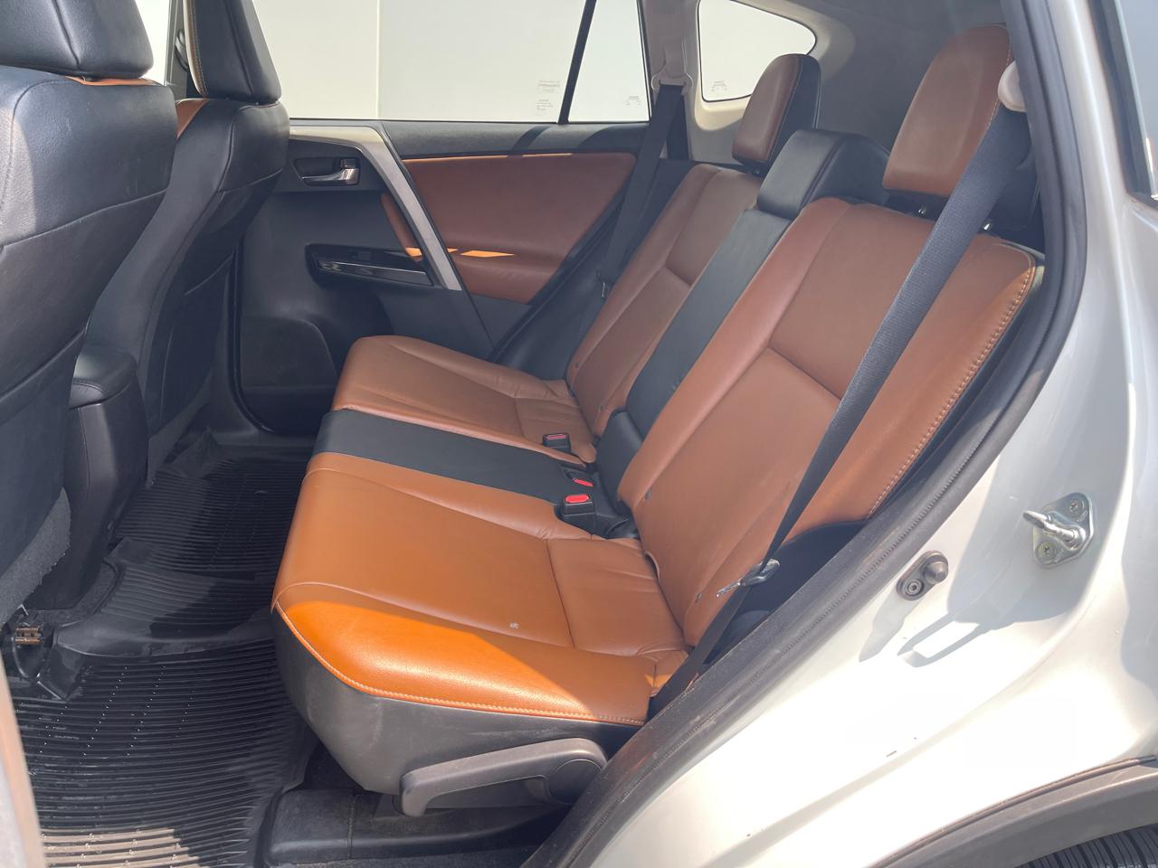 Toyota RAV4 Limited AWD 2017