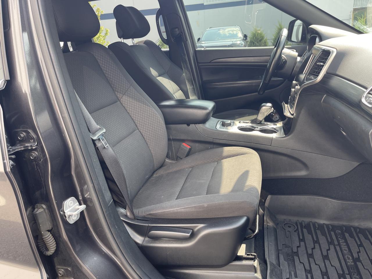 Jeep Grand Cherokee Laredo 4WD 2019
