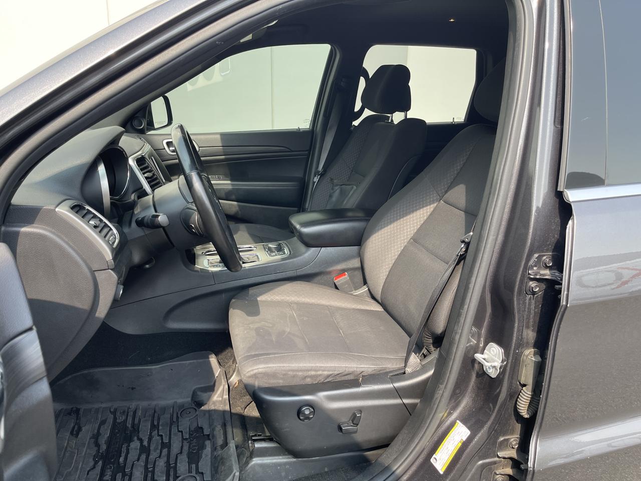 Jeep Grand Cherokee Laredo 4WD 2019