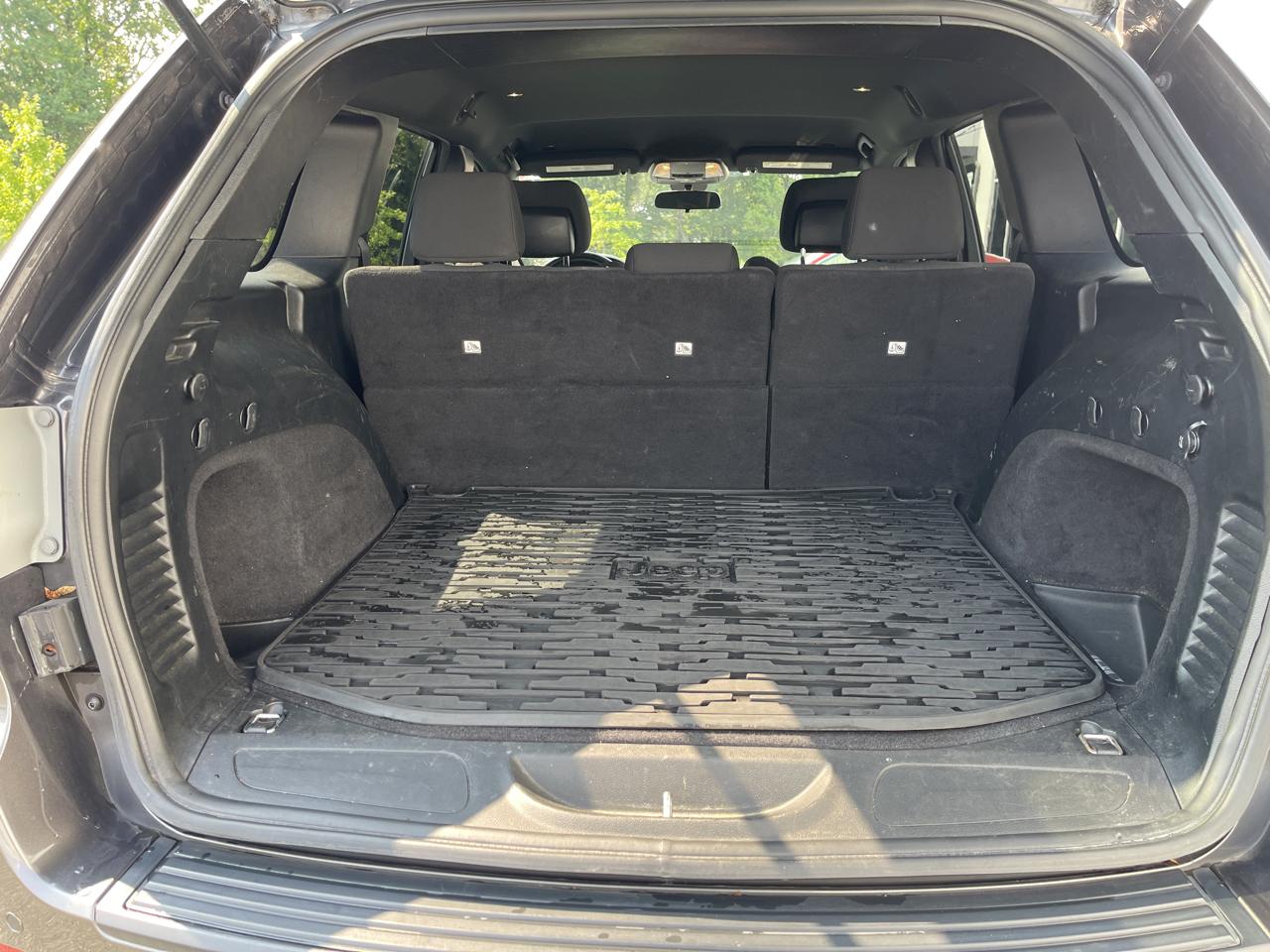 Jeep Grand Cherokee Laredo 4WD 2019