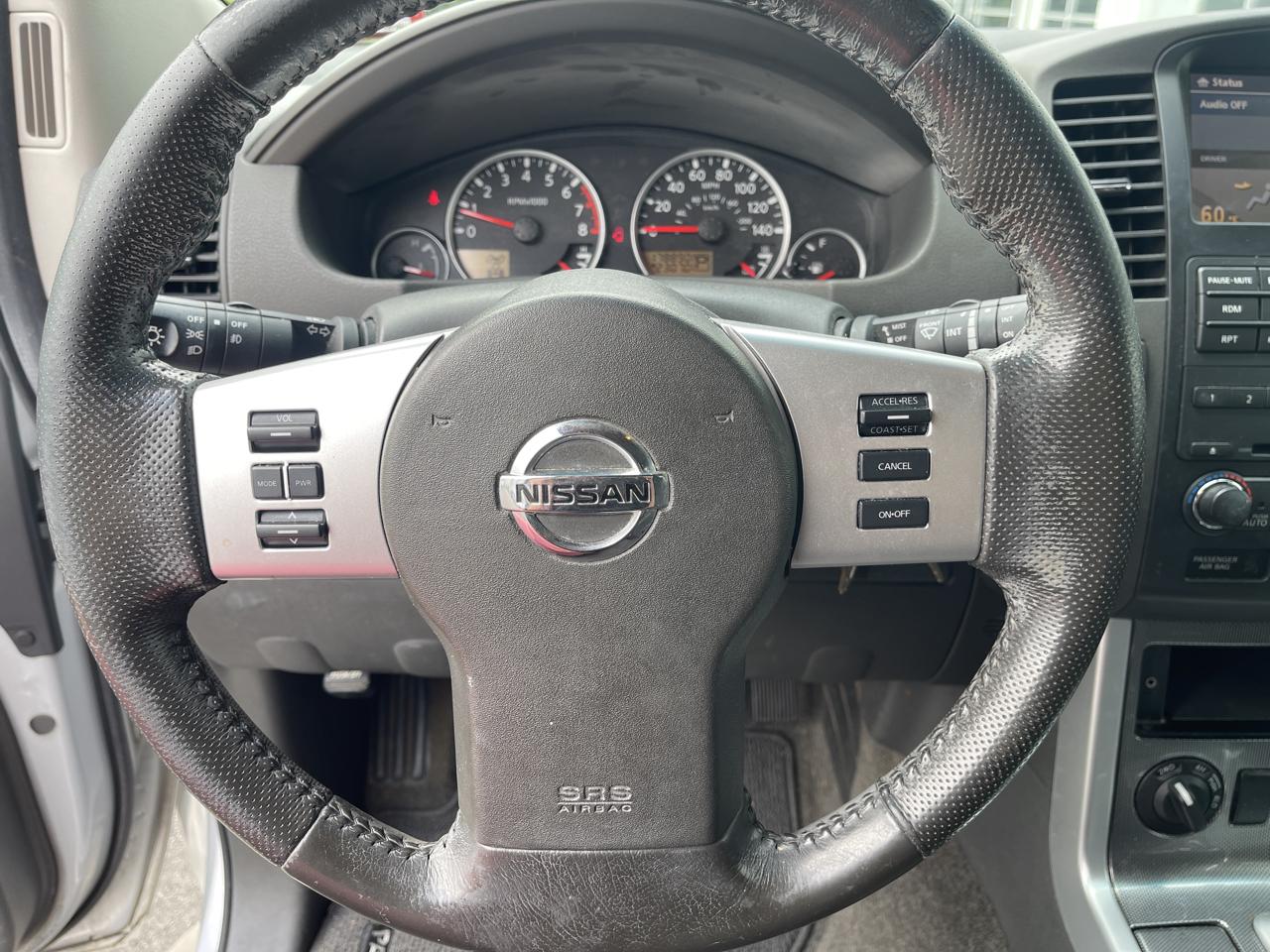 Nissan Pathfinder 4dr SE Auto 4WD 2010