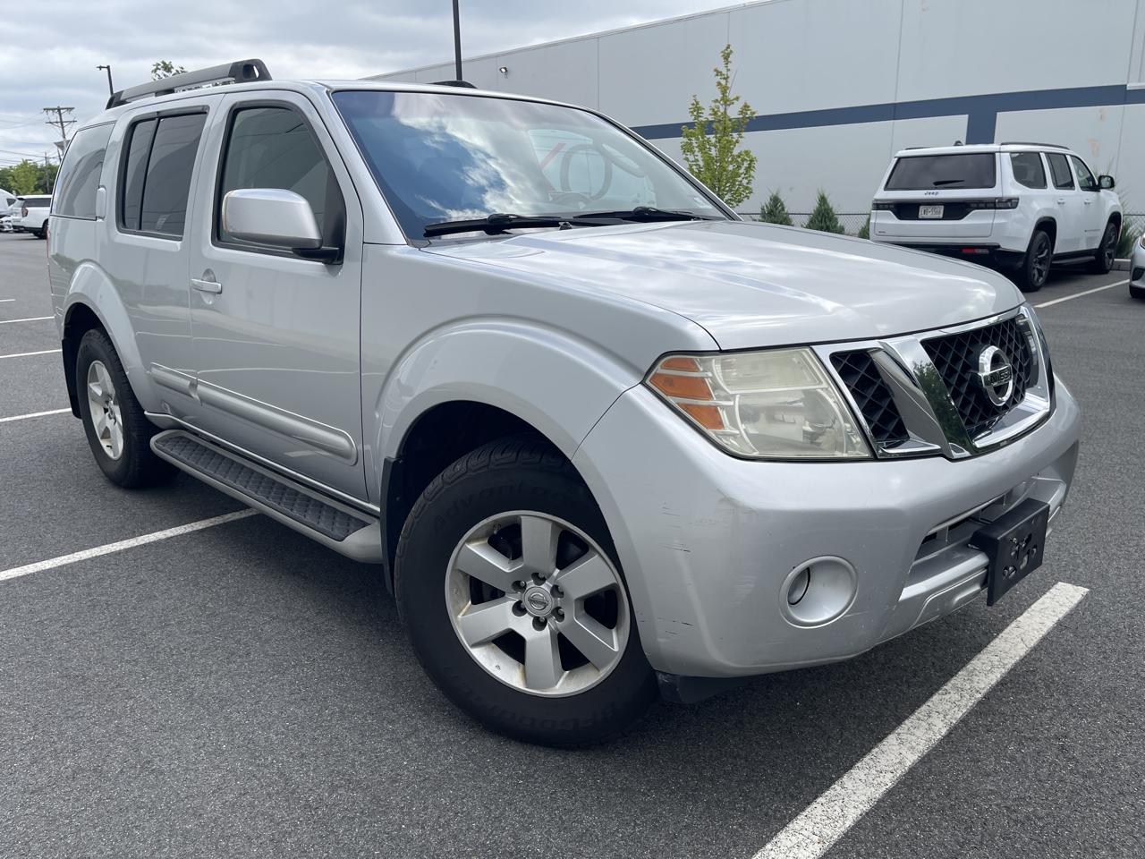 Nissan Pathfinder 4dr SE Auto 4WD 2010