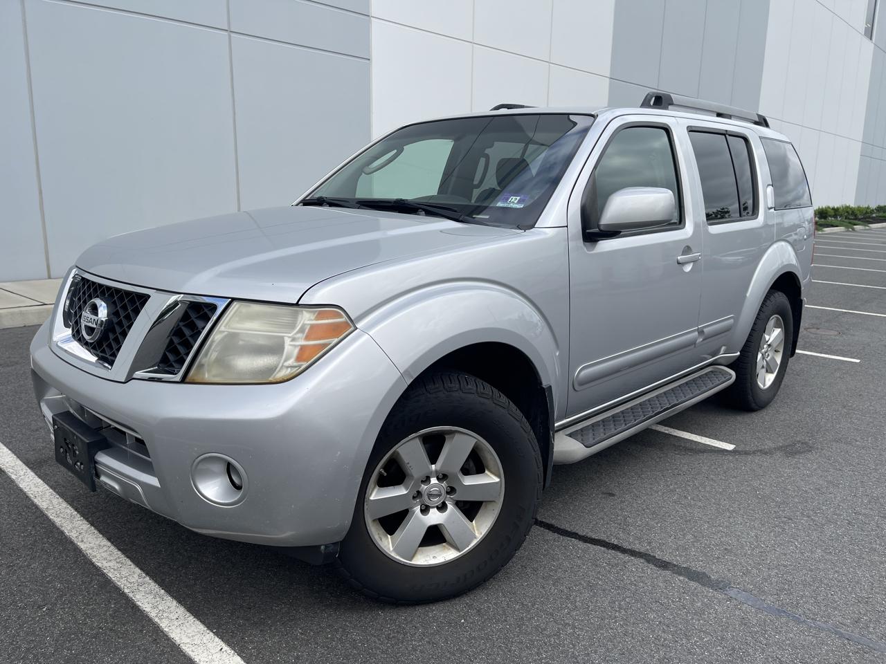 Nissan Pathfinder 4dr SE Auto 4WD 2010