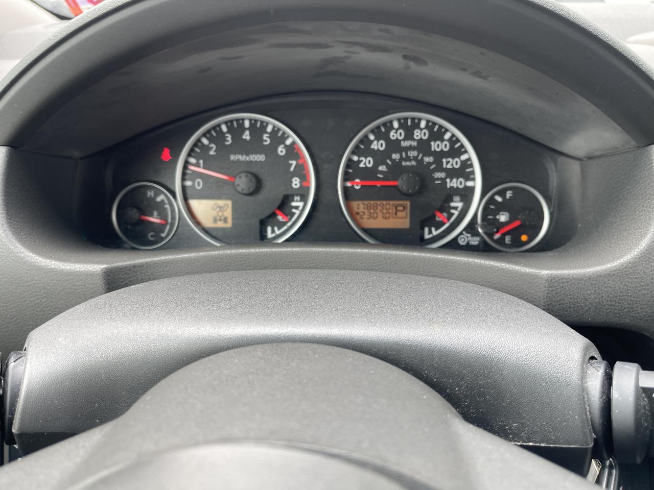 Nissan Pathfinder 4dr SE Auto 4WD 2010