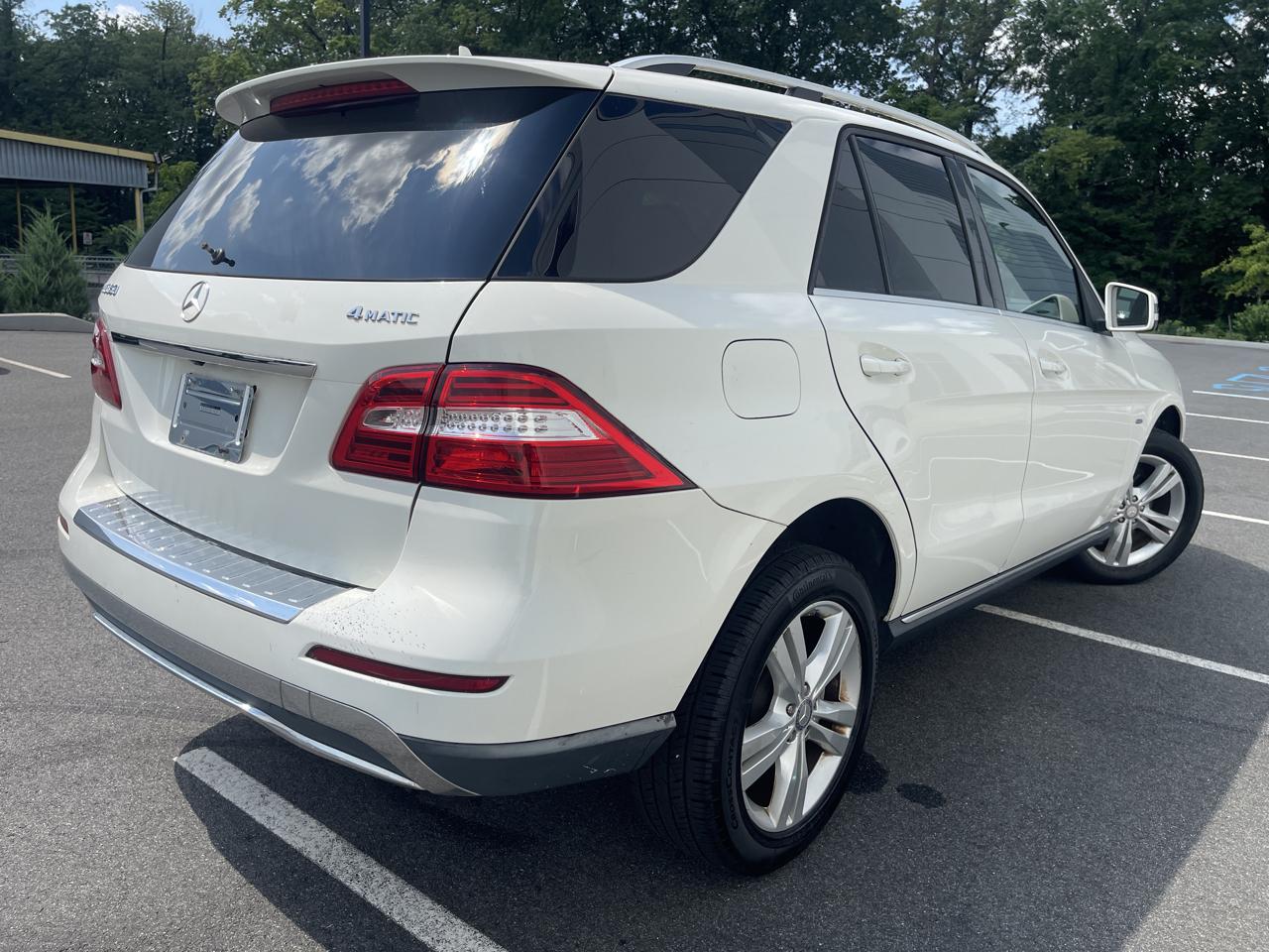 Mercedes-Benz M-Class ML350 4MATIC 2012
