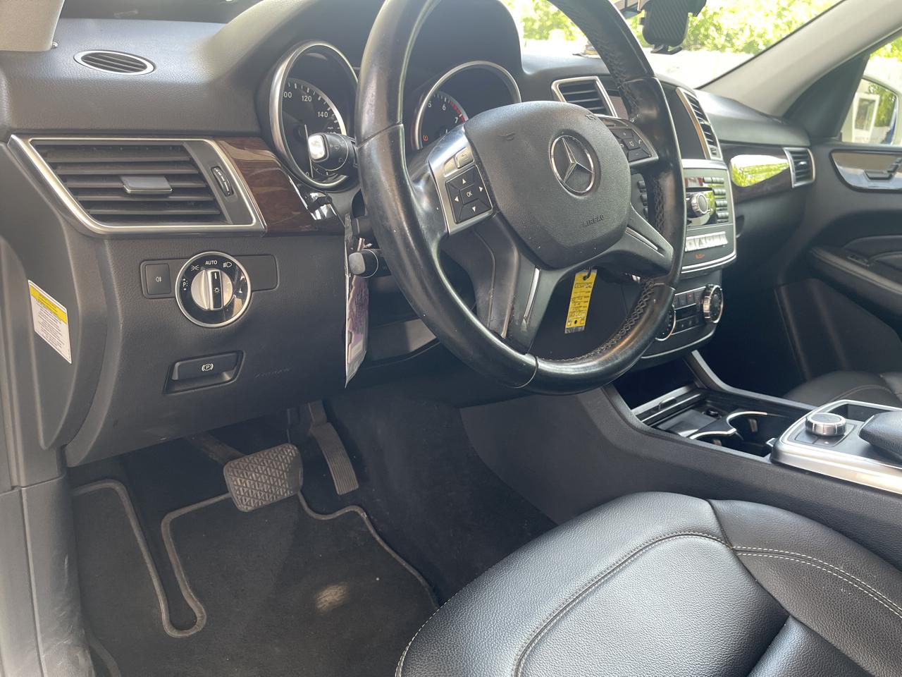 Mercedes-Benz M-Class ML350 4MATIC 2012