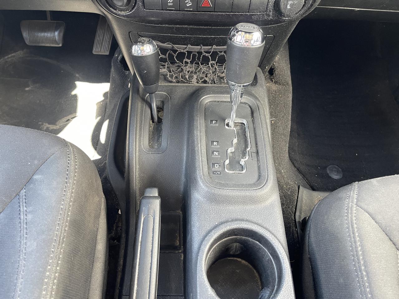 Jeep Wrangler Unlimited Sport 4WD 2015