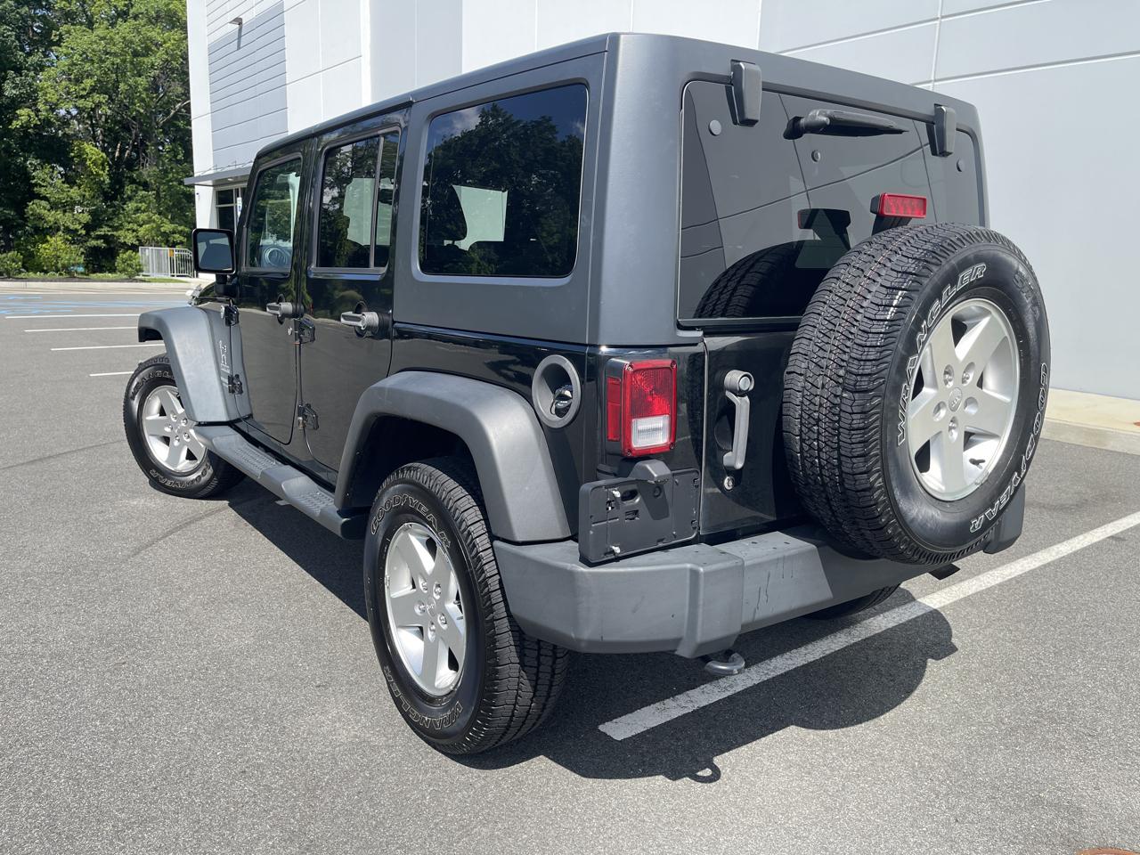 Jeep Wrangler Unlimited Sport 4WD 2015