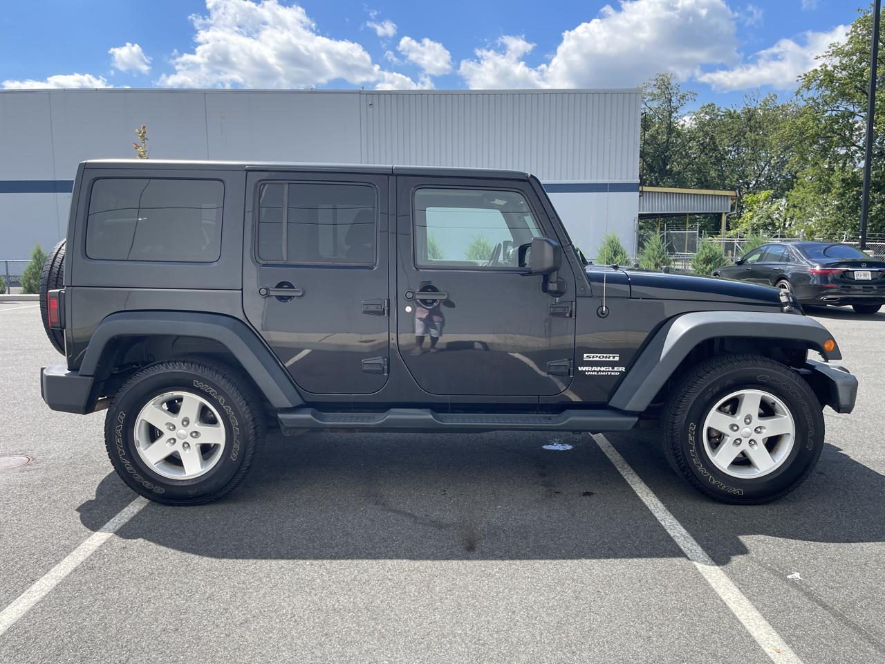 Jeep Wrangler Unlimited Sport 4WD 2015
