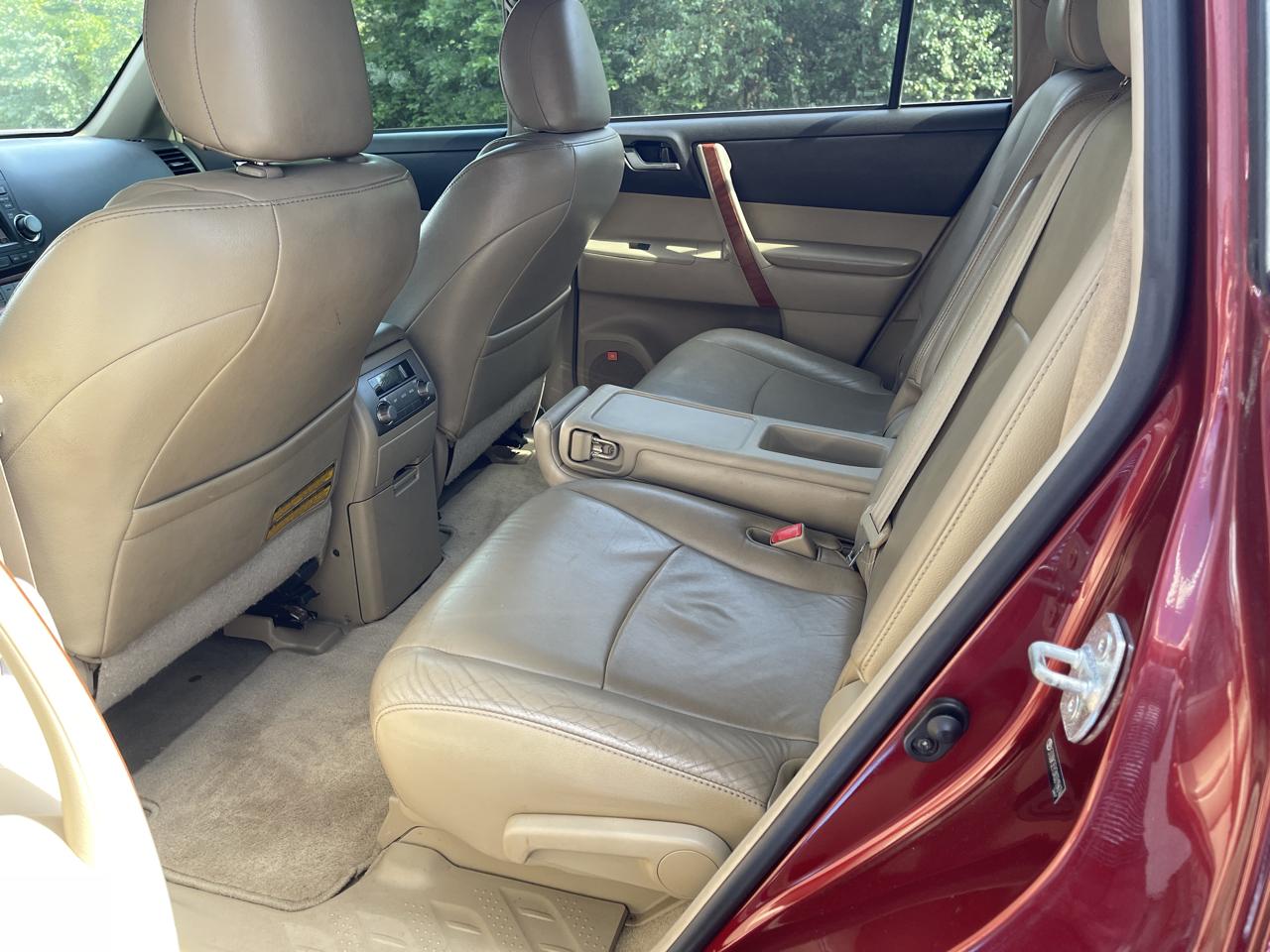 Toyota Highlander Limited 4WD 2010