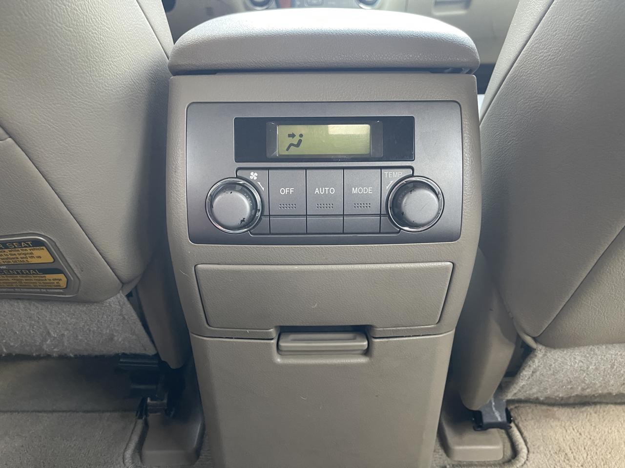 Toyota Highlander Limited 4WD 2010