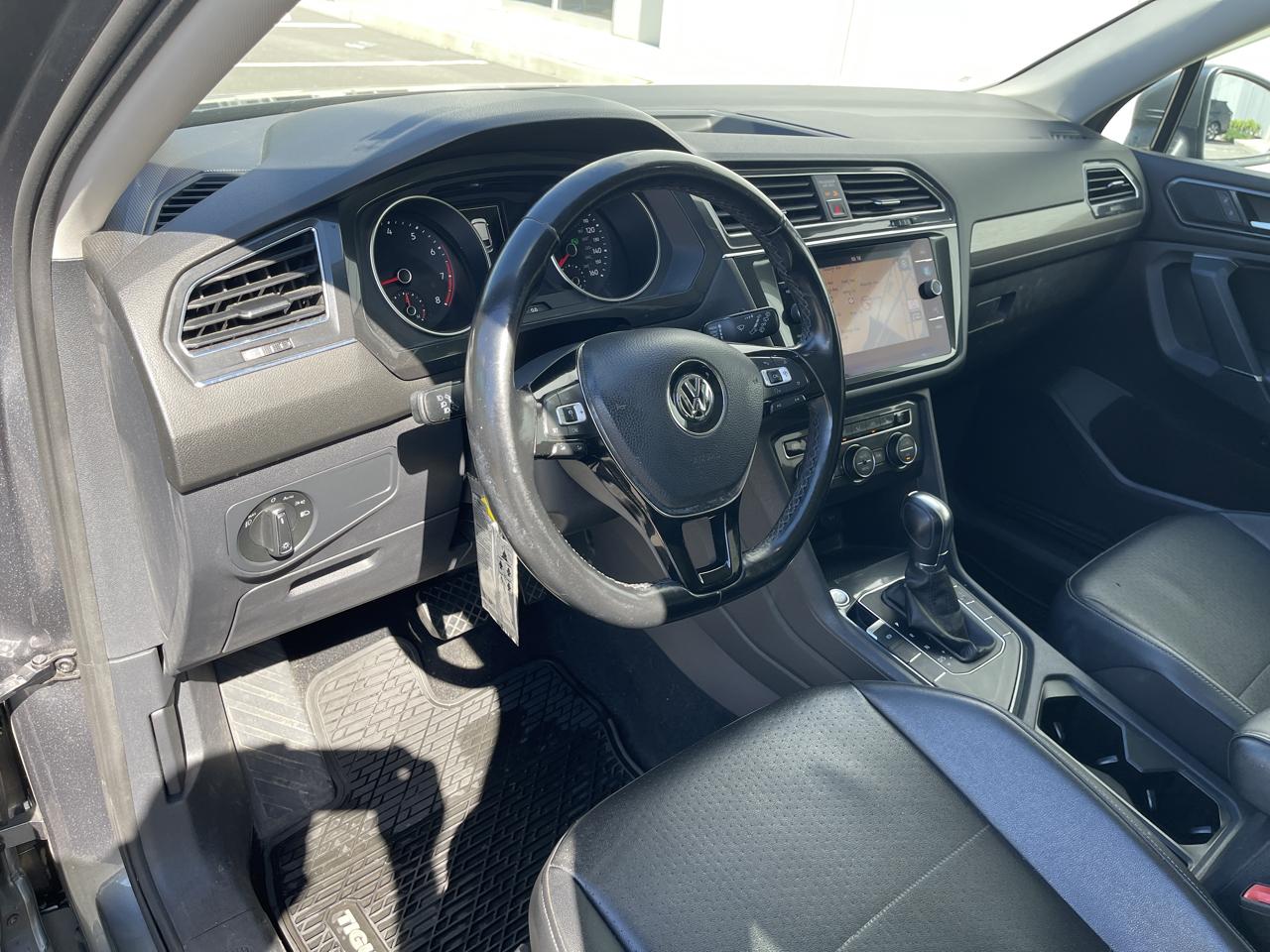 Volkswagen Tiguan 2.0T SEL Premium FWD 2018
