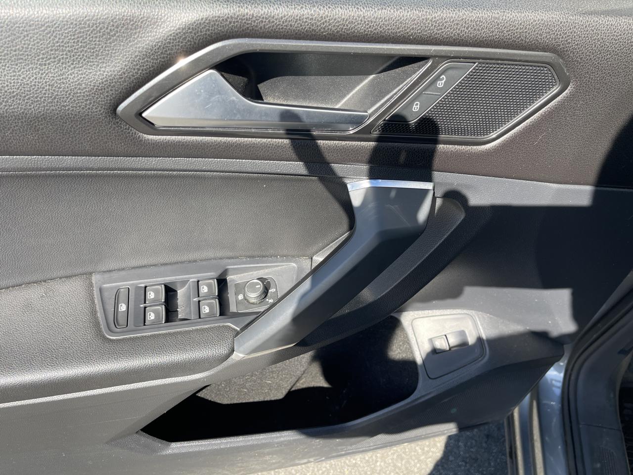 Volkswagen Tiguan 2.0T SEL Premium FWD 2018