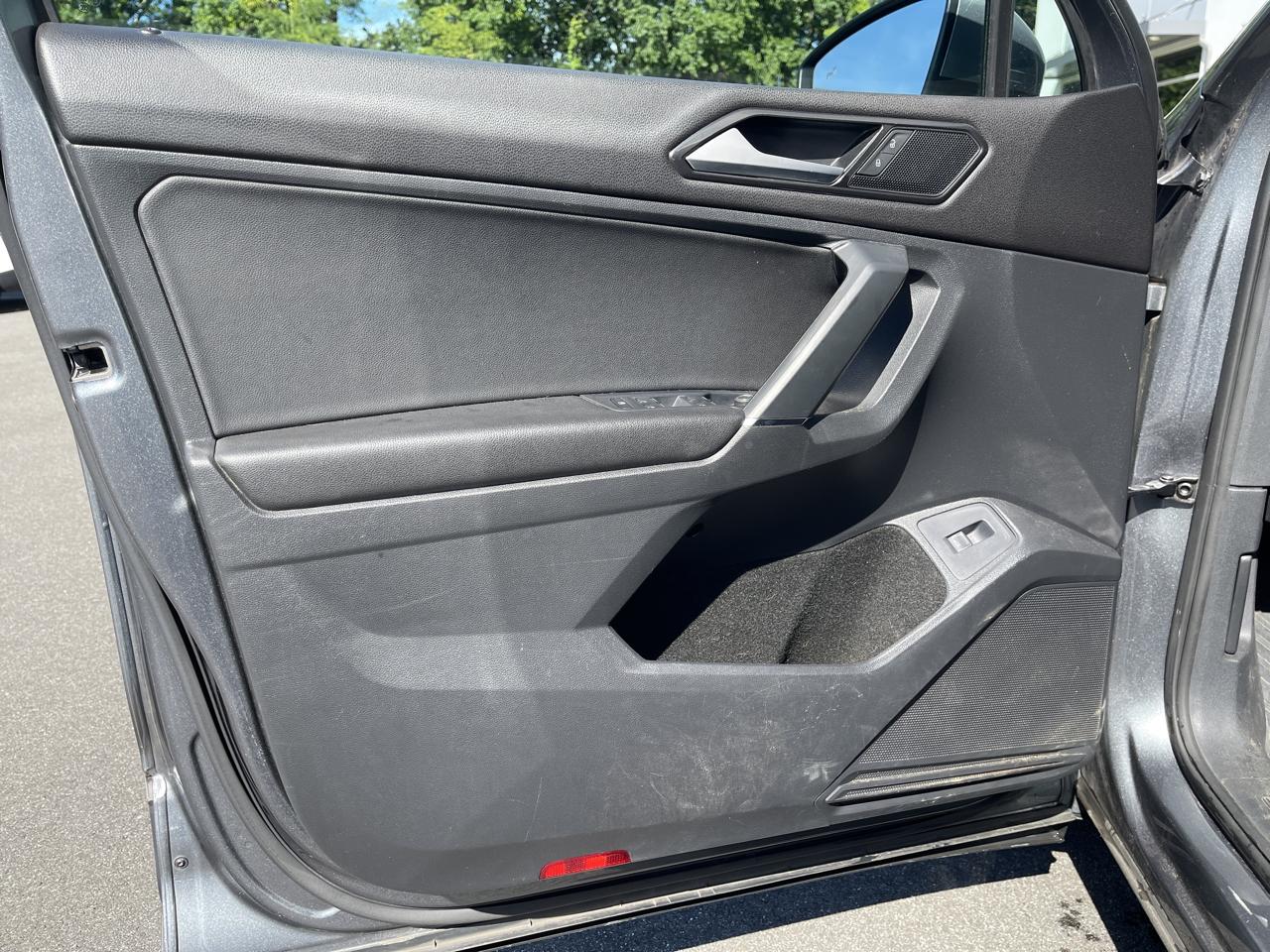 Volkswagen Tiguan 2.0T SEL Premium FWD 2018