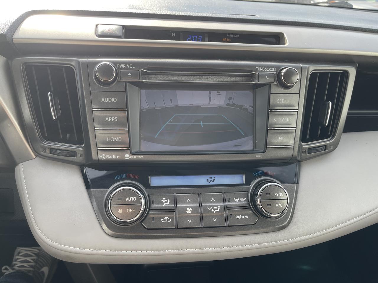 Toyota RAV4 XLE AWD 2015
