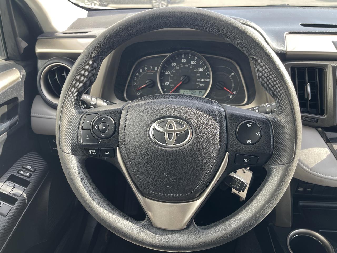 Toyota RAV4 XLE AWD 2015