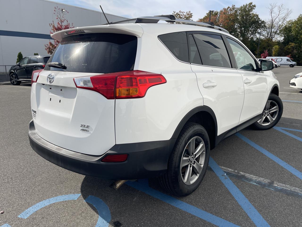 Toyota RAV4 XLE AWD 2015