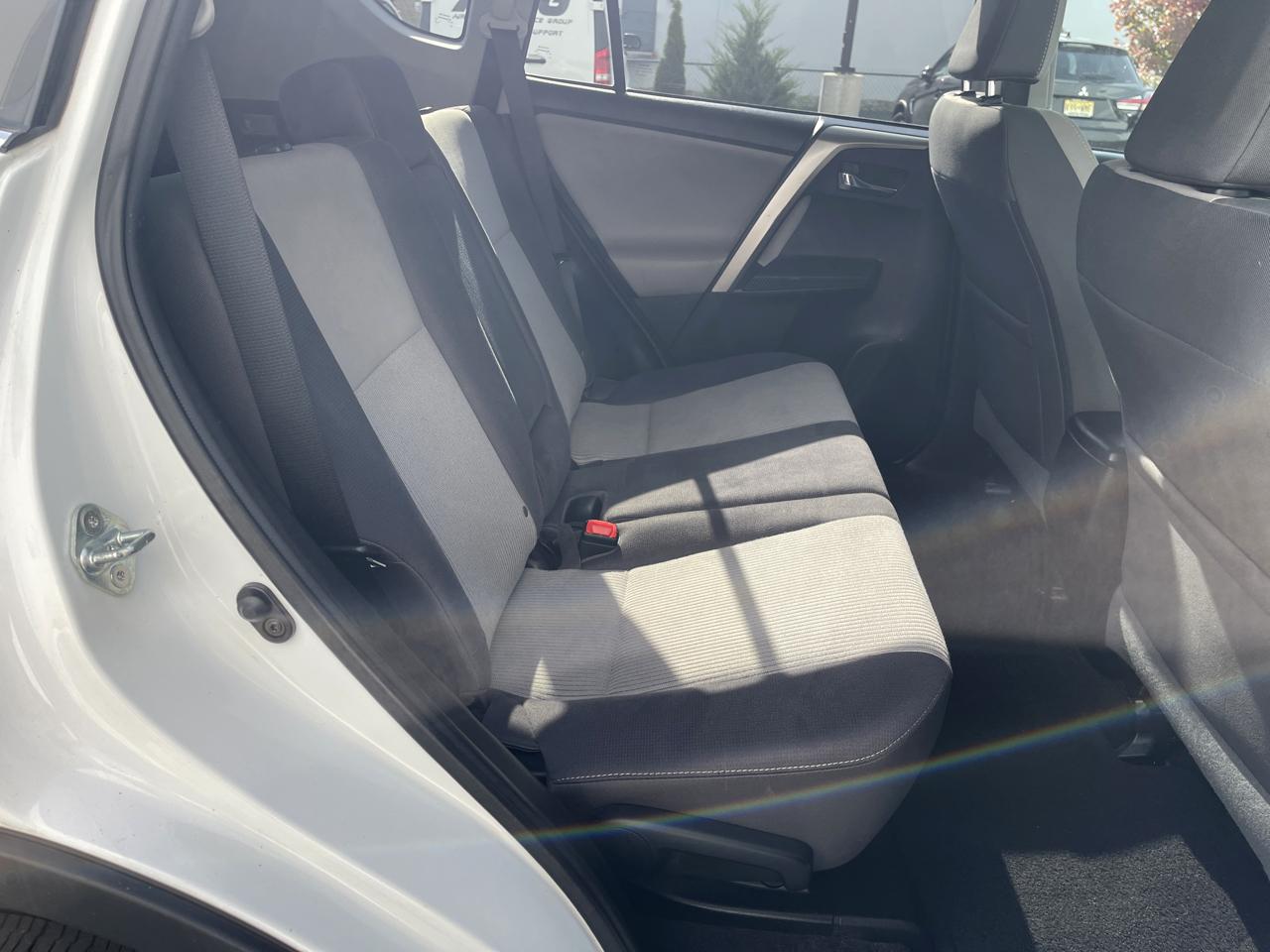 Toyota RAV4 XLE AWD 2015