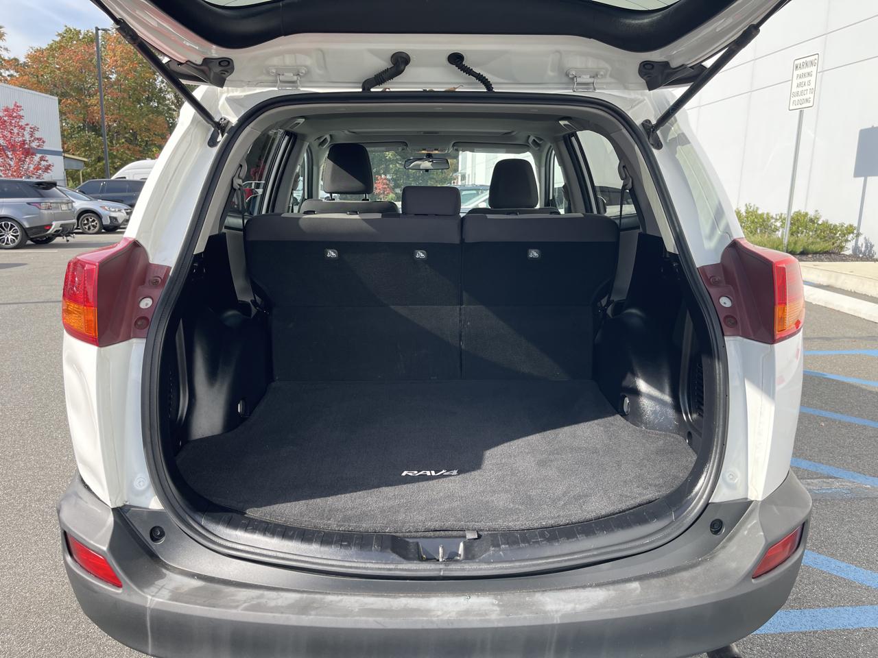 Toyota RAV4 XLE AWD 2015