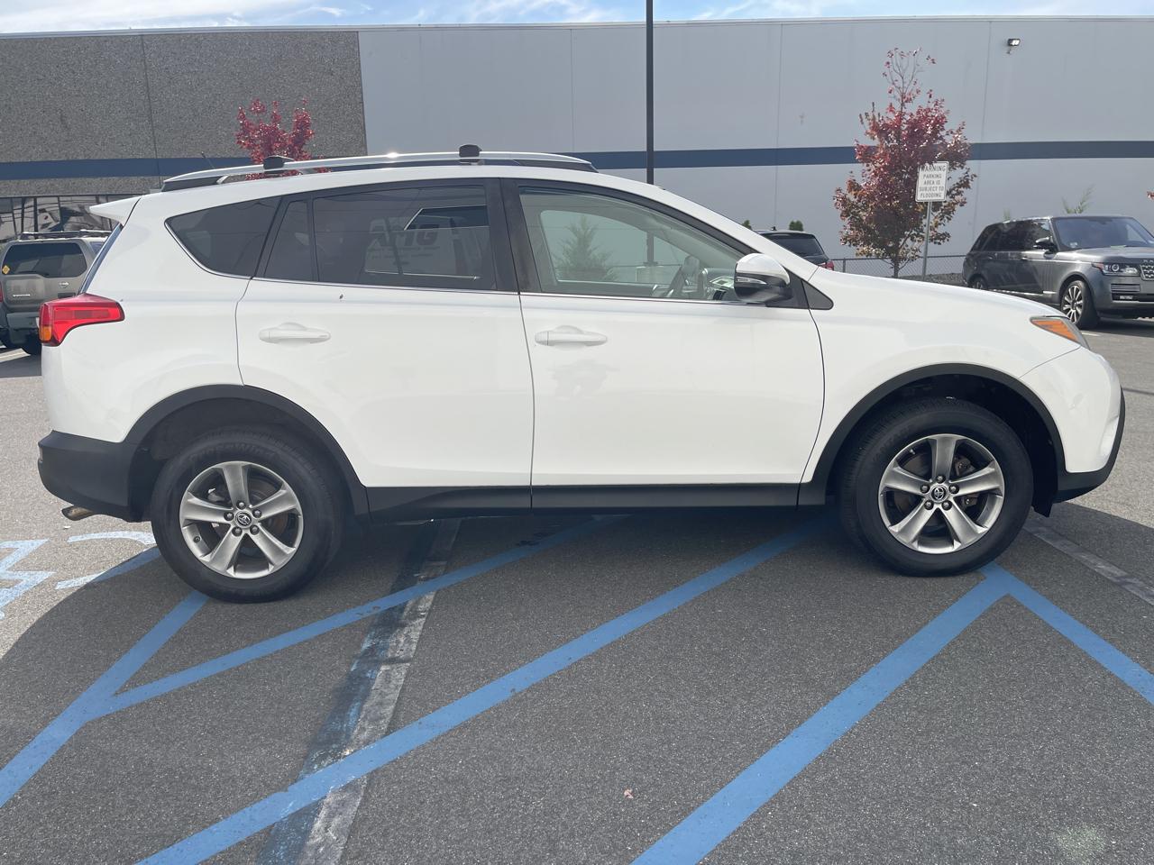 Toyota RAV4 XLE AWD 2015