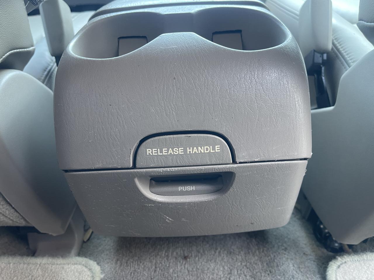 Toyota Sienna XLE Limited FWD 2008