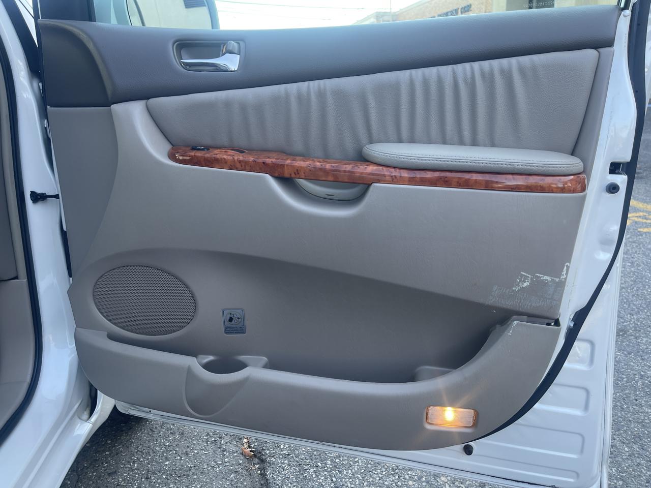 Toyota Sienna XLE Limited FWD 2008