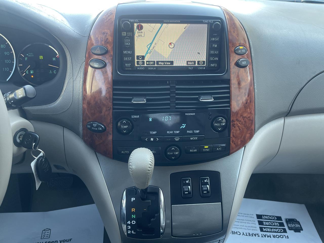 Toyota Sienna XLE Limited FWD 2008