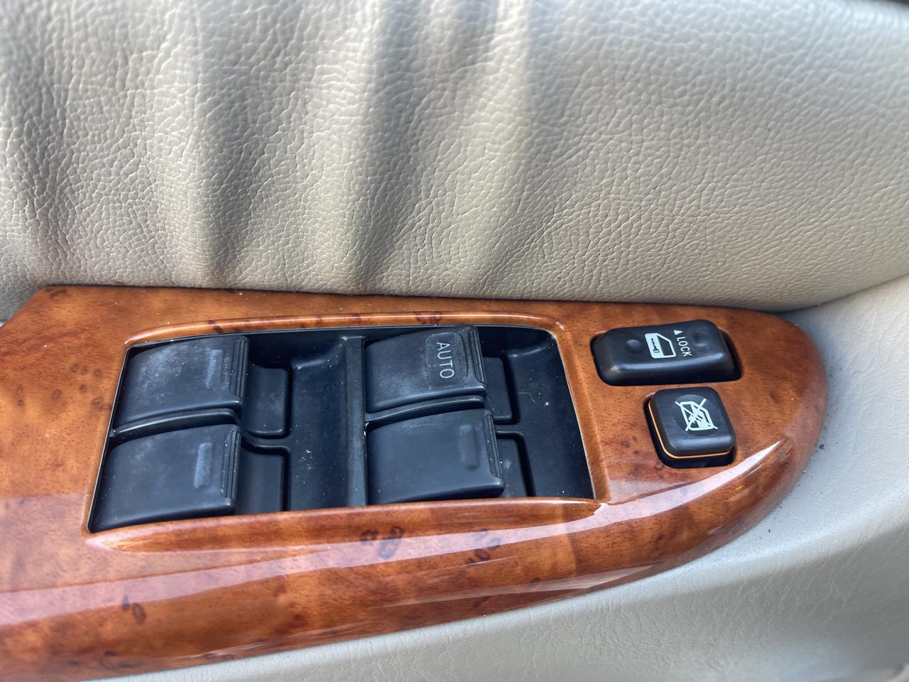 Toyota Sienna XLE Limited FWD 2008
