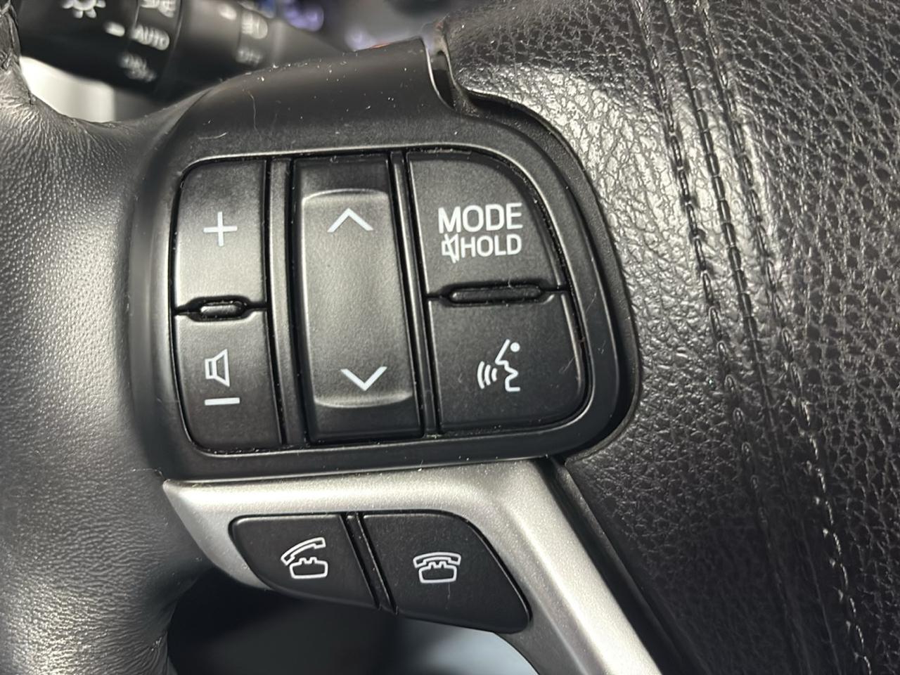 Toyota Highlander XLE AWD V6 2016