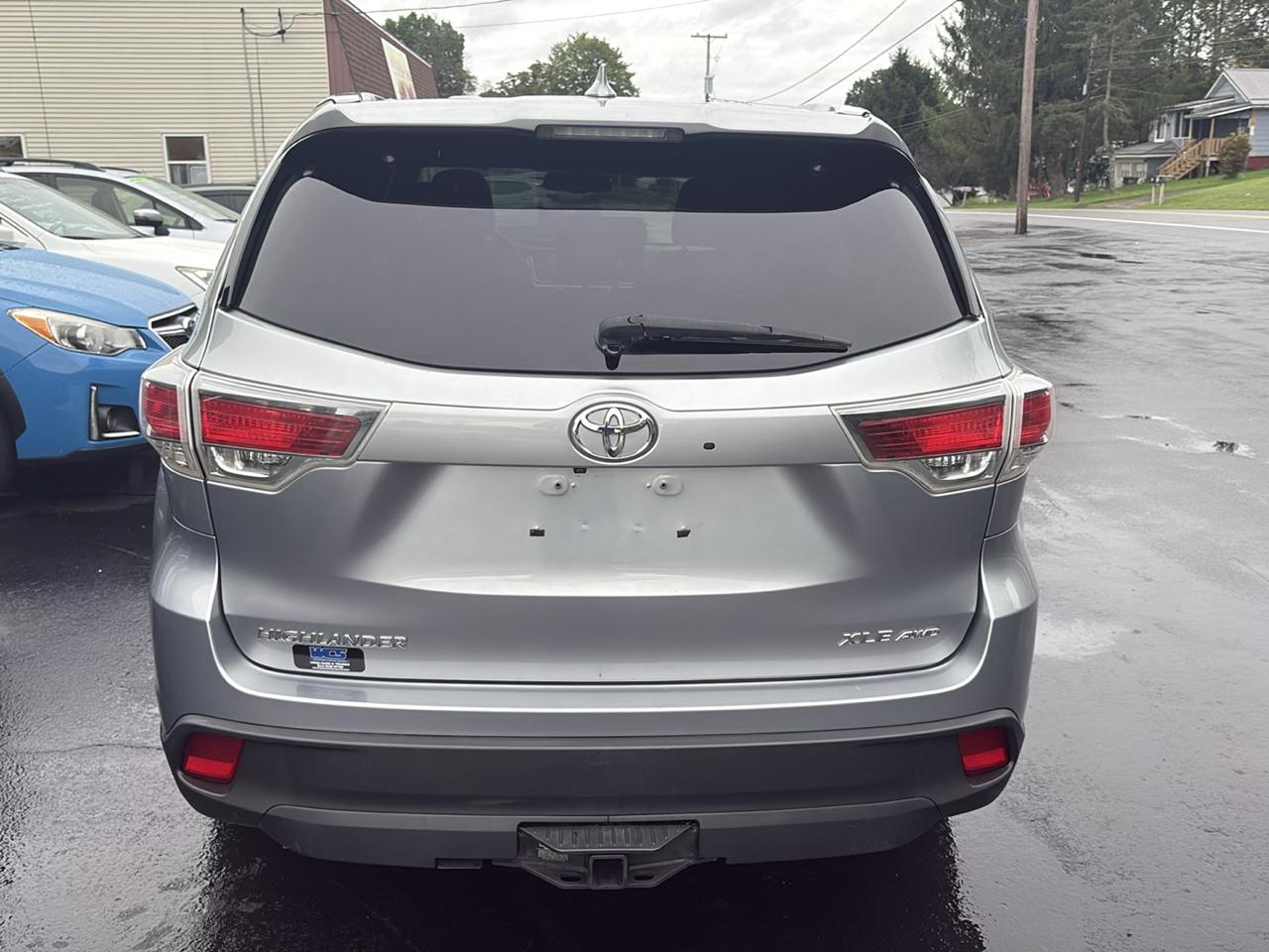 Toyota Highlander XLE AWD V6 2016