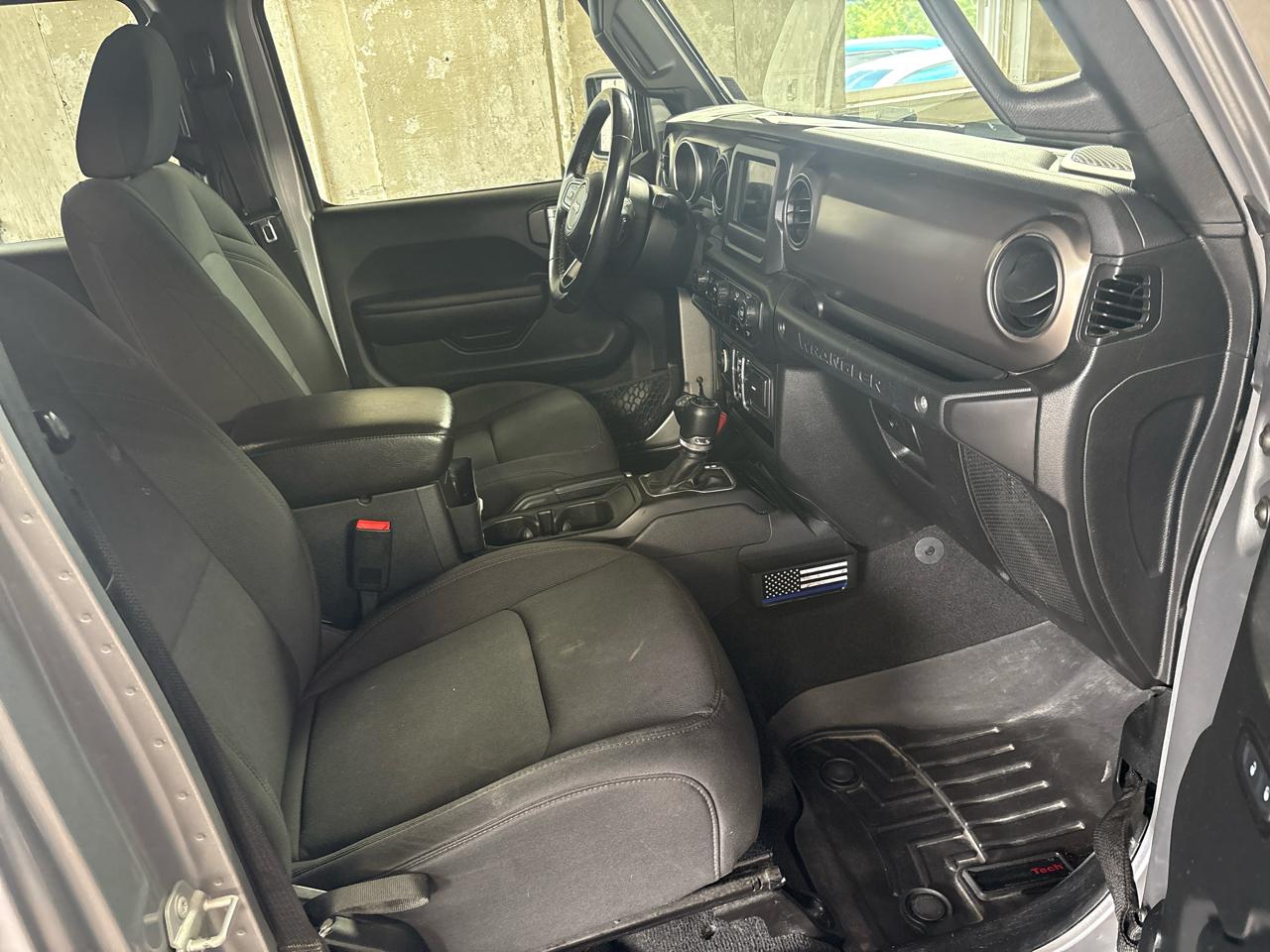 Jeep Wrangler Unlimited Sport 2018