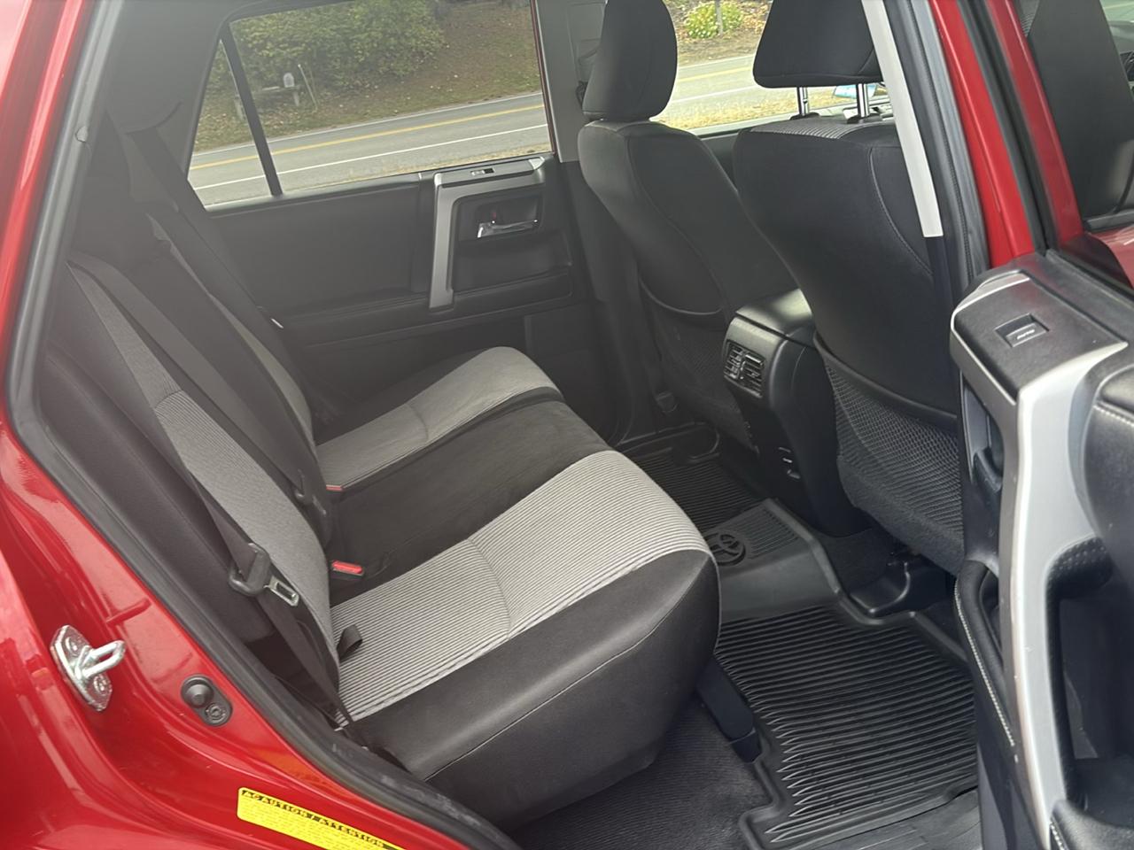 Toyota 4Runner SR5 4WD 2015