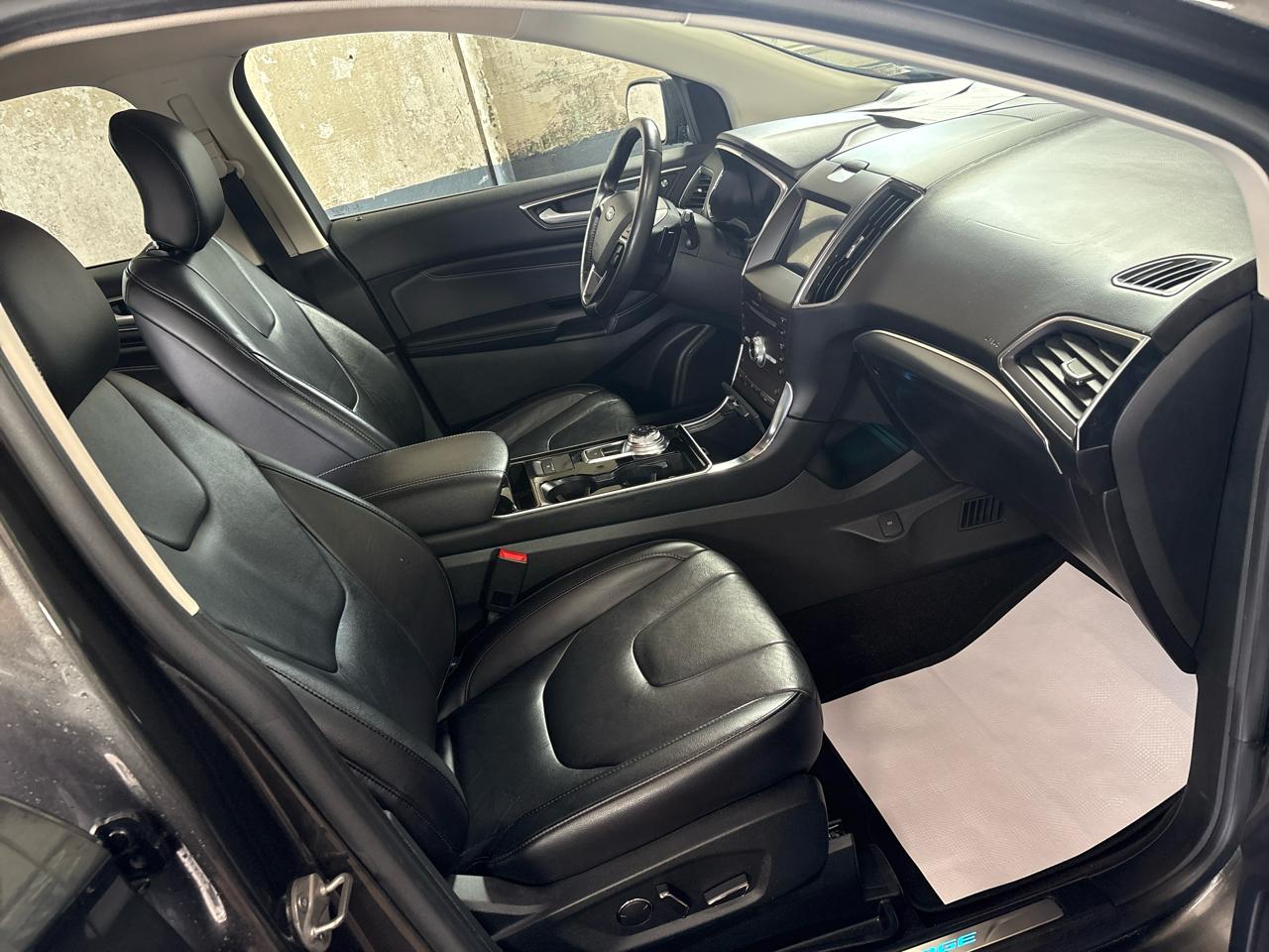 Ford Edge Titanium AWD 2019