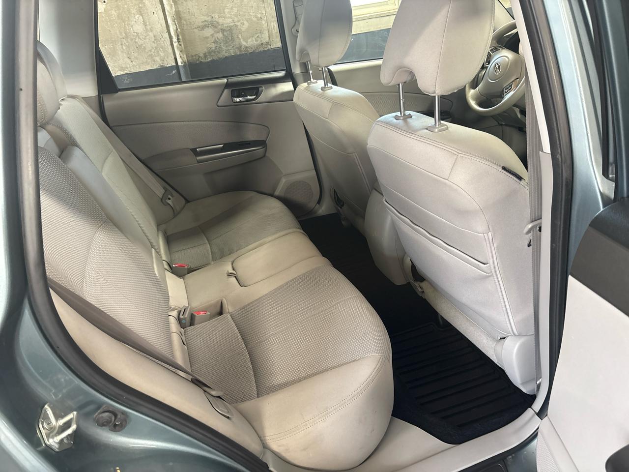 Subaru Forester 2.5X Premium 2011