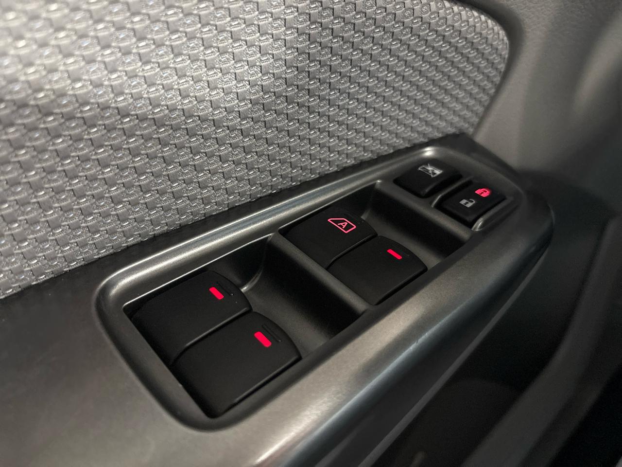 Subaru Forester 2.5X Premium 2011